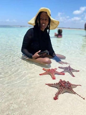 Guest with starfish
